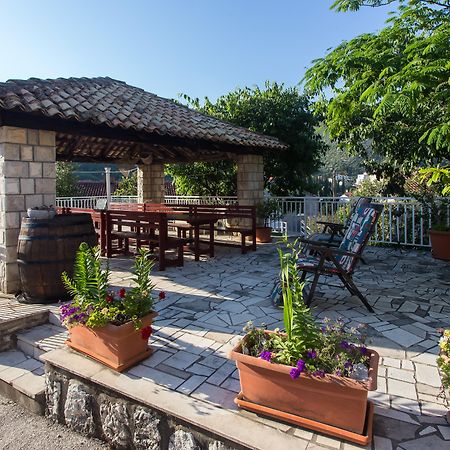 זאטון Guest House J&J מראה חיצוני תמונה