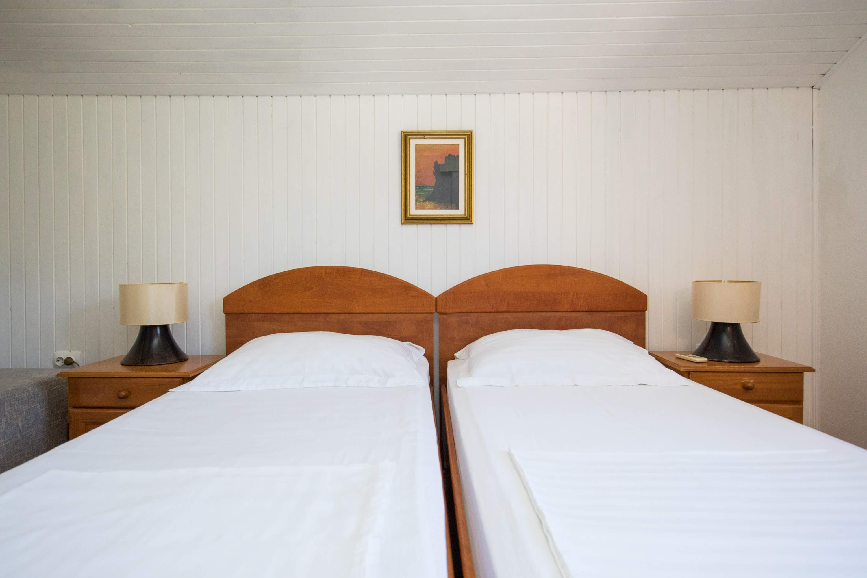 זאטון Guest House J&J מראה חיצוני תמונה