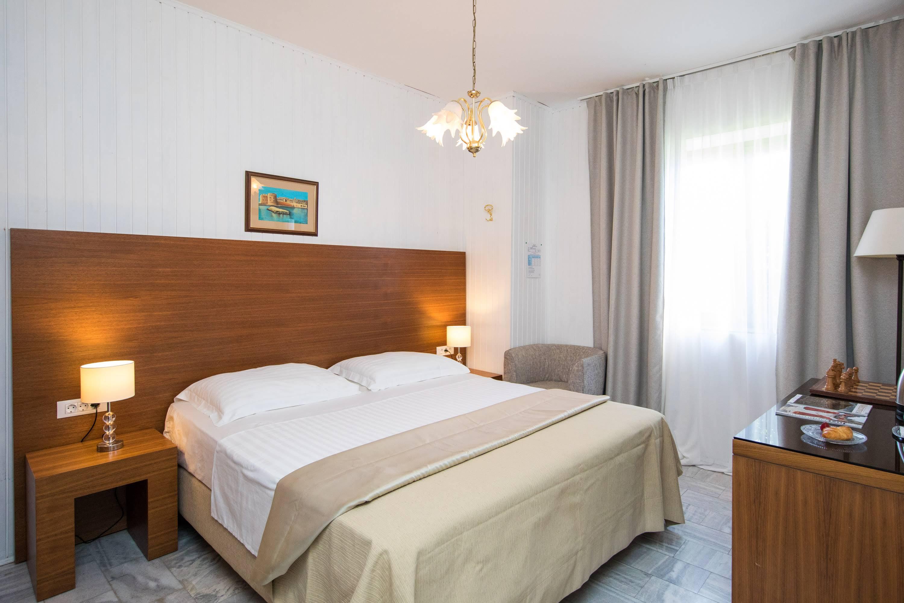 זאטון Guest House J&J מראה חיצוני תמונה