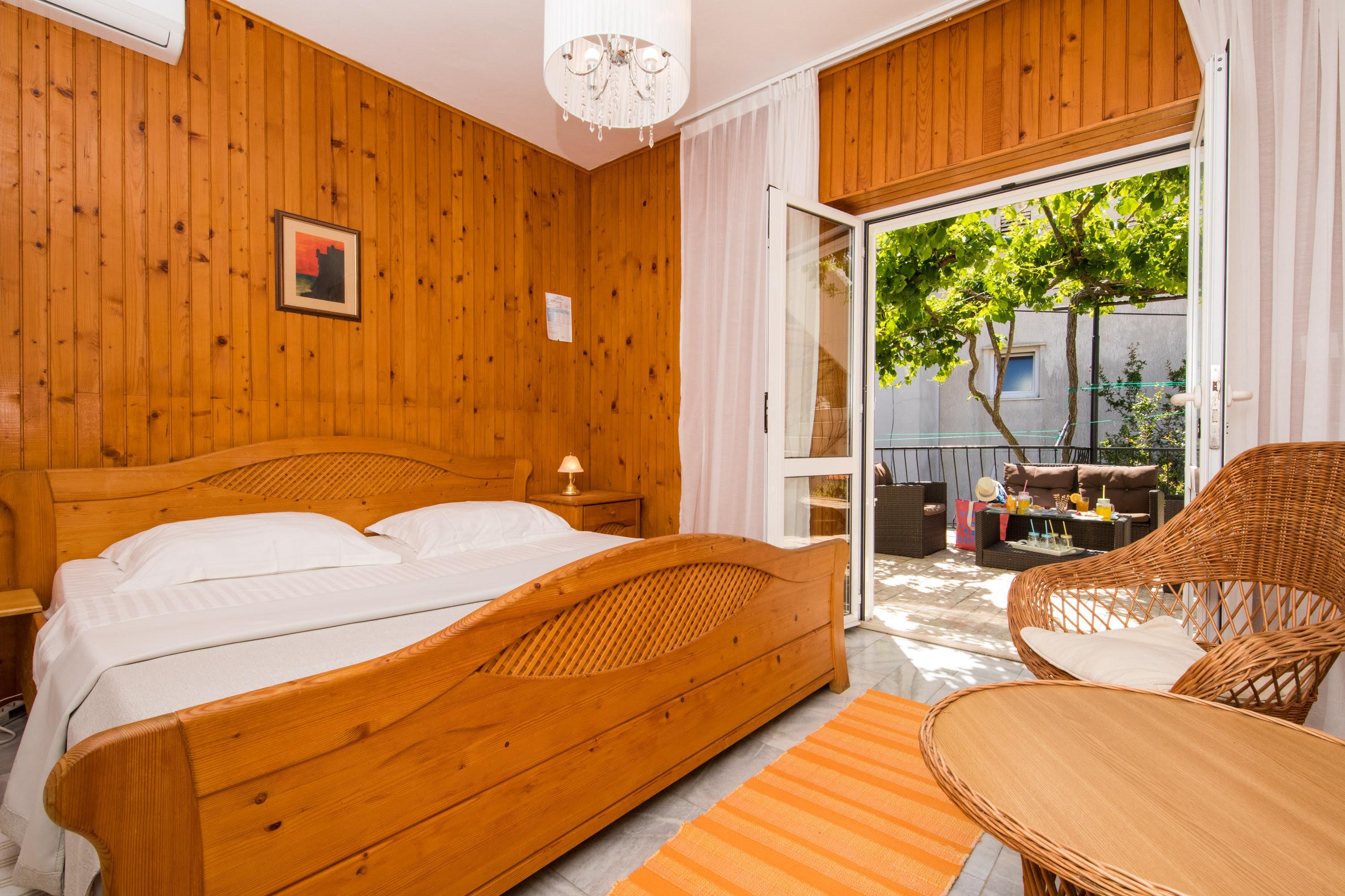 זאטון Guest House J&J מראה חיצוני תמונה